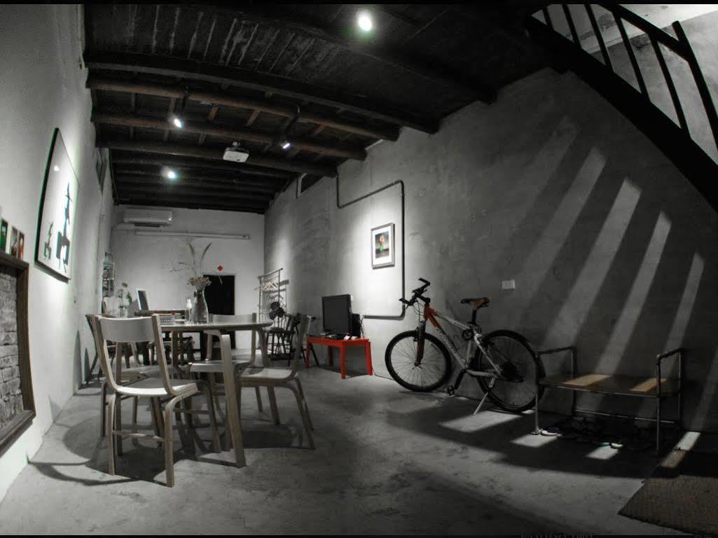 Sugozen Apartment Tainan Bagian luar foto